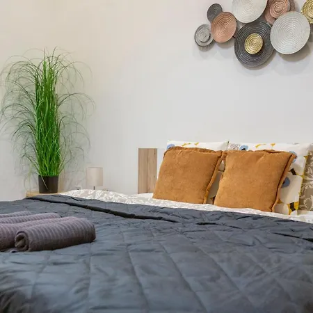 Cozy & Pleasant Homes In The Heart Of