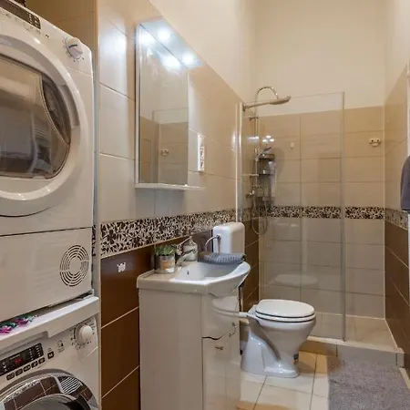 Cozy & Pleasant Homes In The Heart Of