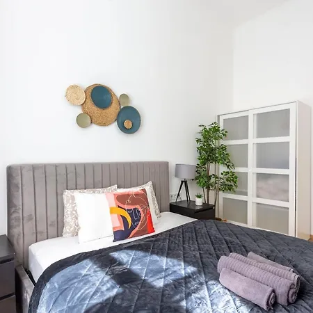 Apartment Cozy & Pleasant Homes In The Heart Of *