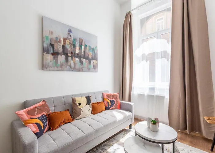 Cozy & Pleasant Homes In The Heart Of Apartment Budapest