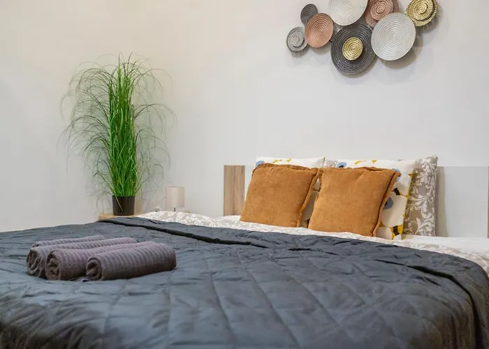 Cozy & Pleasant Homes In The Heart Of
