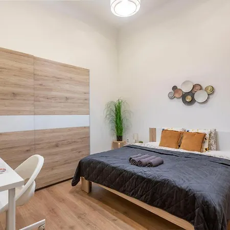 Cozy & Pleasant Homes In The Heart Of Apartamento *