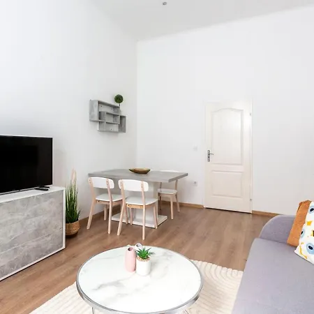 Cozy & Pleasant Homes In The Heart Of Budapest