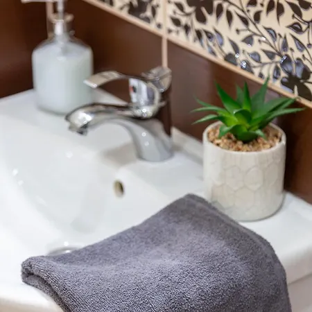 Cozy & Pleasant Homes In The Heart Of
